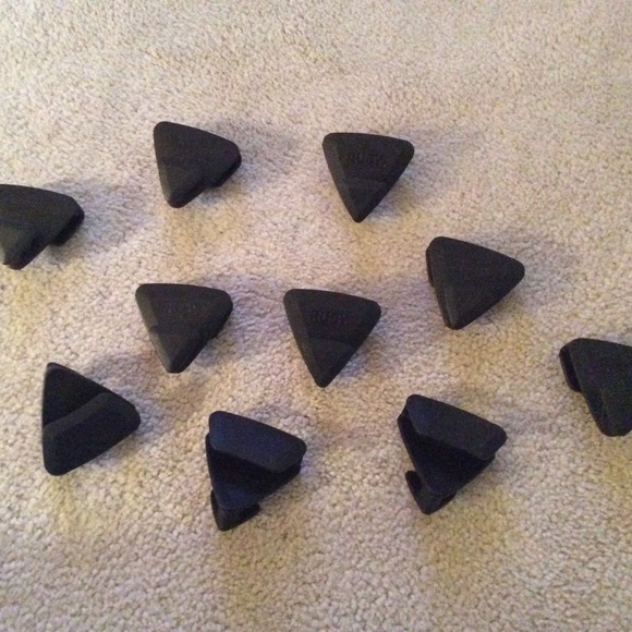 Ruby Space Triangles Closet Space Savers (10) - Picture 1 of 3